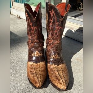 Men’s Lucchese 1883 Hornback Caiman Boots Tan Brown 10.5 (10 1/2) EE 2E N1115.54